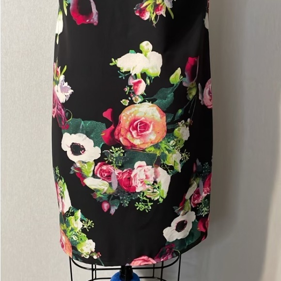 Merona floral dress, size medium - Picture 6 of 12